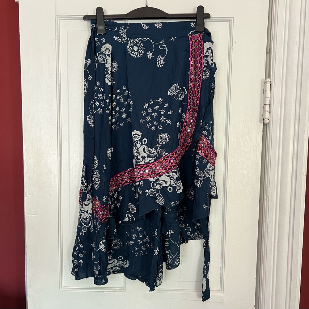 NWT RAGA ANTHROPOLOGIE Blue Wrap Skirt with Embroidery Size XS